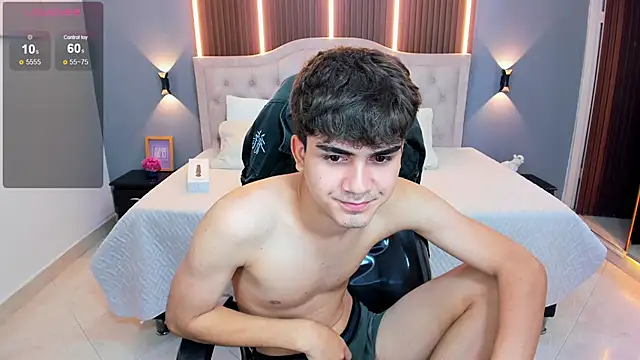 Tommy18__ 现场XXX聊天