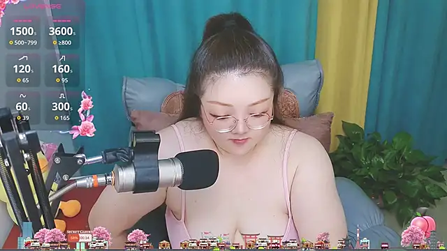 Chat +18 de AngelwithEcup ao vivo