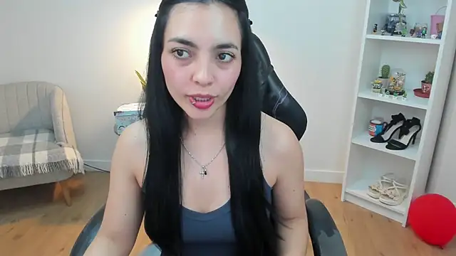 Chatroom XXX en direct de _BellaEvans_