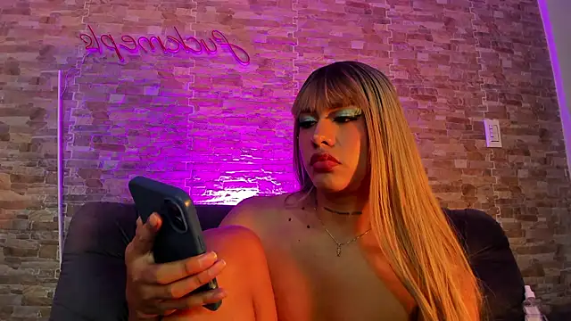 Chatroom XXX en direct de Dreams_Chloe