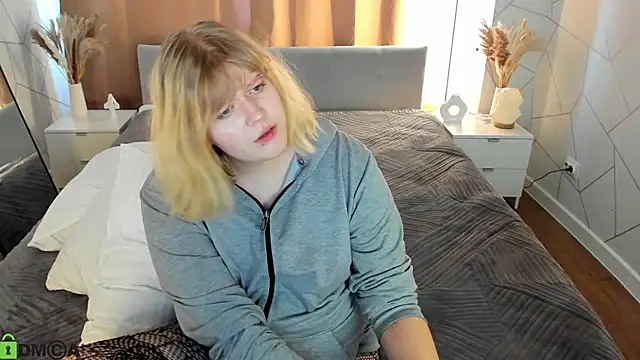 luna_c0ra Chat XXX live