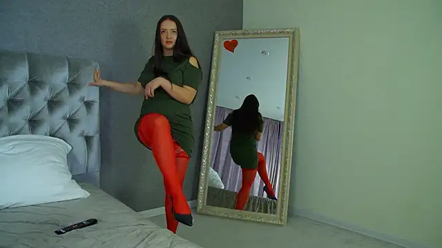 ElinaBellucci's Live XXX Chat