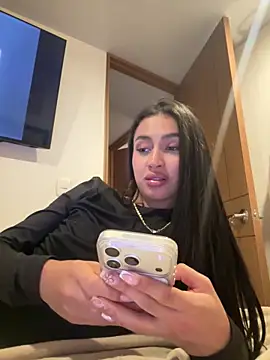 Онлайн чат XXX maddy_bronw_