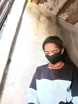 Sunali_Bendre – Live XXX-chat