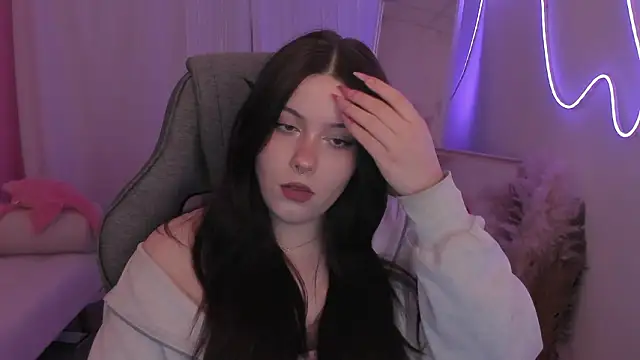 แชท XXX สดของ CoraMiel