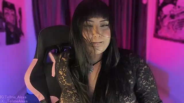 Tellme_Alexa Adlı Modelin Canlı XXX Sohbeti