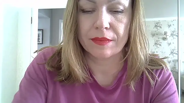 Show modela Alexandra-Rosee na web-kameri