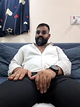 Fun_Guuy webkamerás műsora