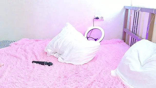 OnlyForYou_'s Live XXX Chat