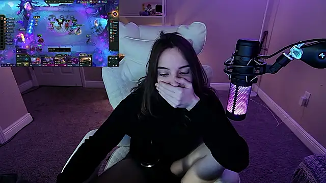 angiefae: онлайн-секс-чат