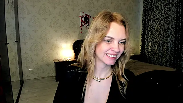 Chatroom XXX en direct de LunaFlinn