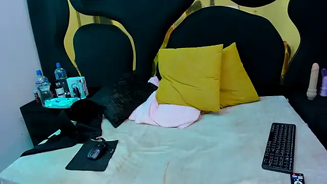 Criistaal_ Chat XXX live