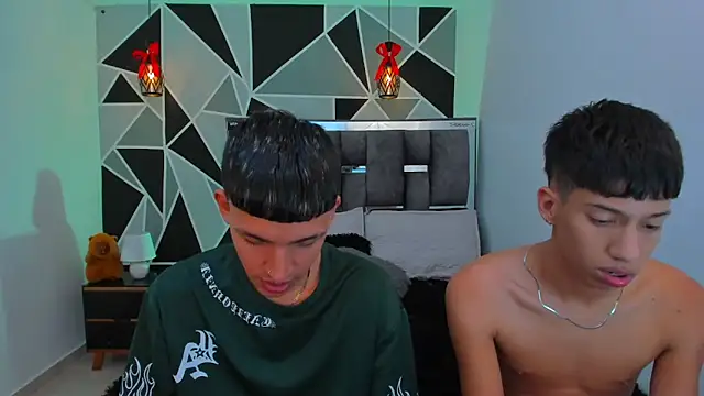 Pokazy przed kamerką – Juan_Nd_Steven