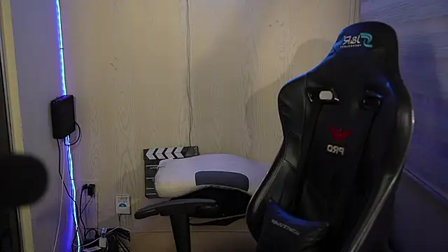 David_capizzi_ Adlı Modelin Canlı XXX Sohbeti