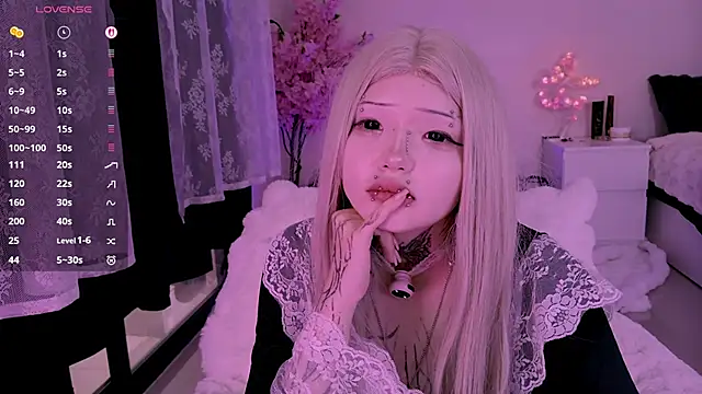 Lein_Bone élő XXX-chatje