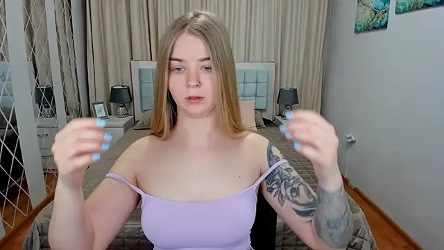 SirenaDoll Live XXX-chat