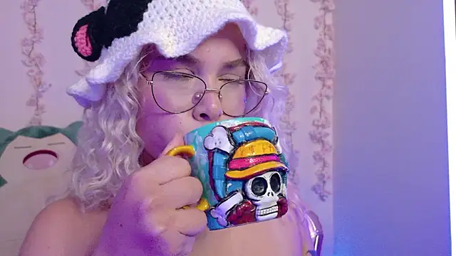 Haelycute Chat XXX live