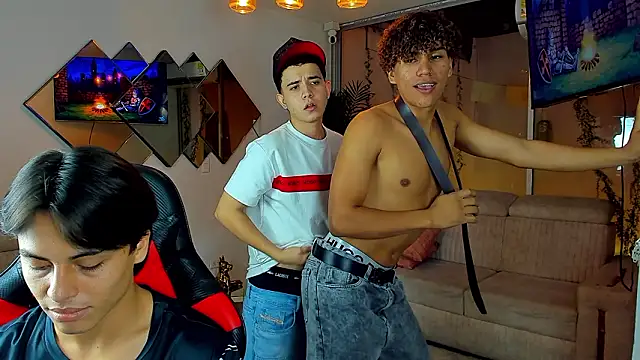 Houseofwarrios Adlı Modelin Canlı XXX Sohbeti