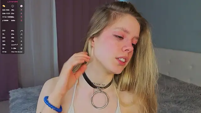 TiffinyMergist 网络视讯表演