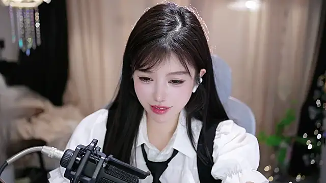 Cecily élő XXX-chatje