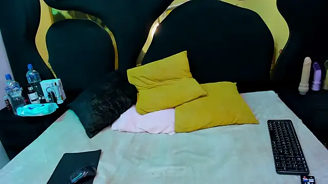 Criistaal_ Chat XXX in diretta