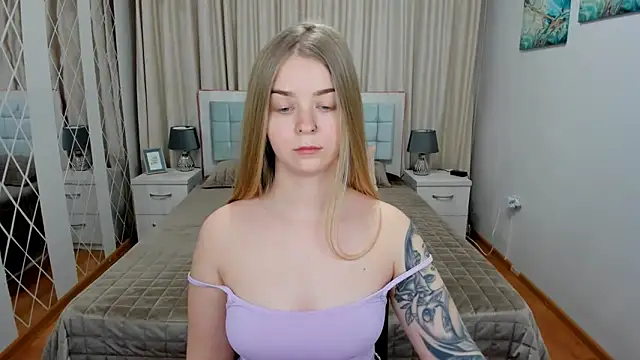 Chat XXX en directo de SirenaDoll