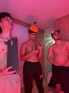 TheBatMansion Chat XXX live