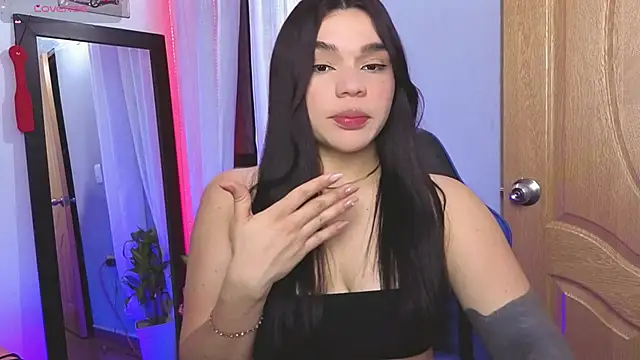 Veronica_111's Live XXX Chat