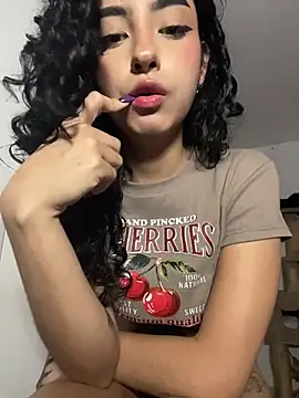 RosseMelody élő XXX-chatje