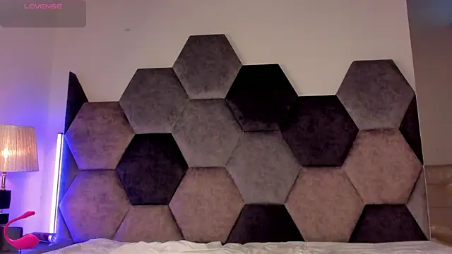 แชท XXX สดของ Latrellx7