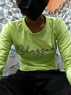 Hotygirl111 Adlı Modelin Web Kamerası Şovu