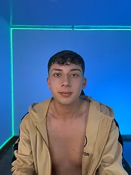 oliver_kyy Chat XXX live