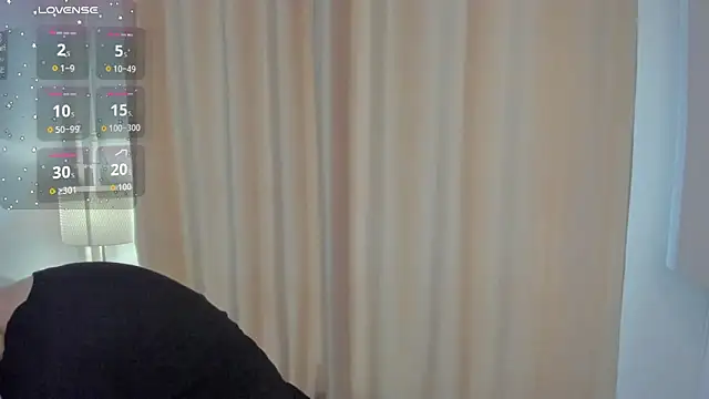 Yala_11 Chat XXX in diretta