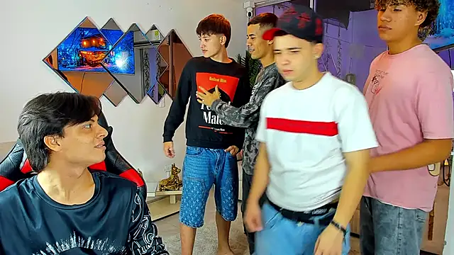 Houseofwarrios Chat XXX in diretta