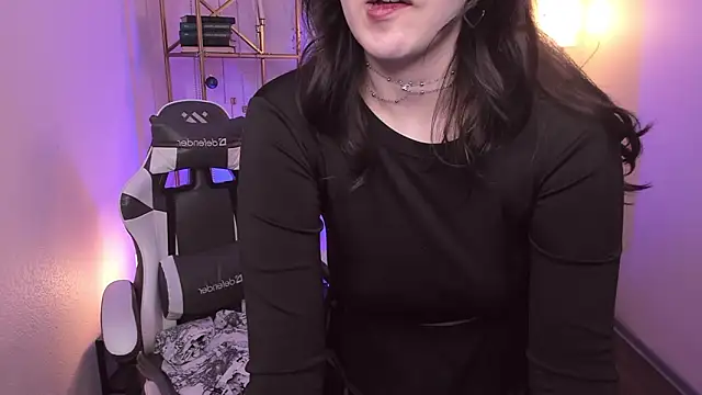 Emily_tender Adlı Modelin Canlı XXX Sohbeti