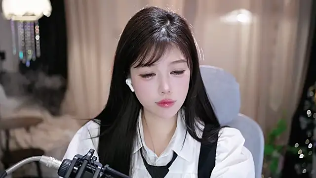 Cecily 在線直播表演