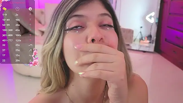 NATAASHA___ 即時 XXX 聊天