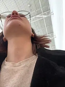 دردشة RinaCat الجنسية المباشرة