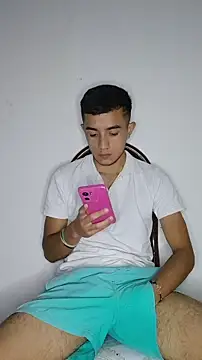 Thick_Cock Adlı Modelin Canlı XXX Sohbeti