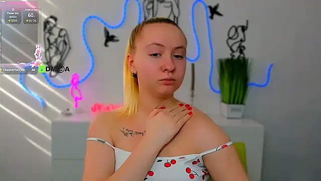 mila_glow1 现场XXX聊天