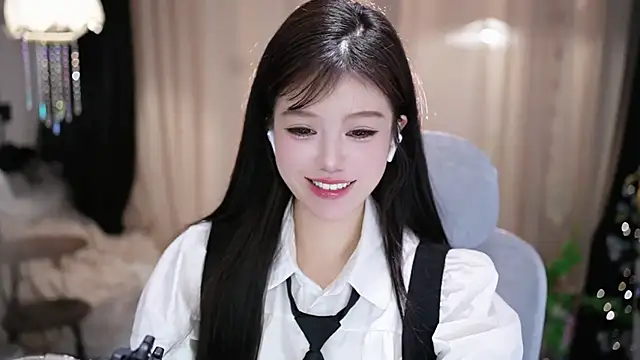 Cecily Adlı Modelin Canlı XXX Sohbeti