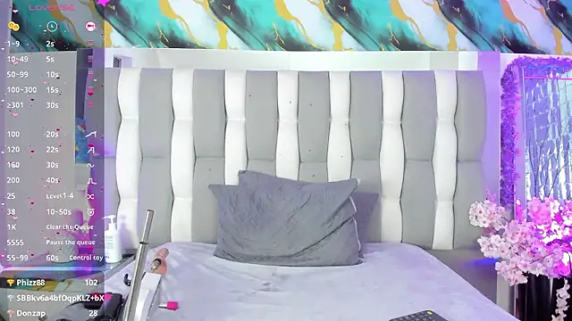 Chat +18 de IsaDiiaz ao vivo