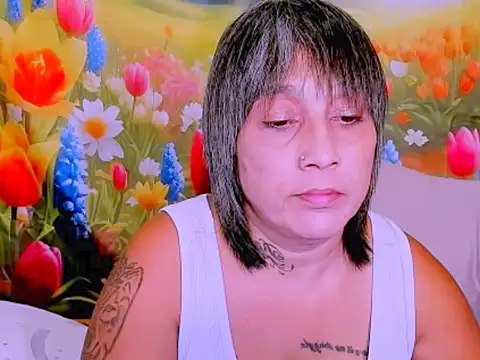 indianroxy élő XXX-chatje