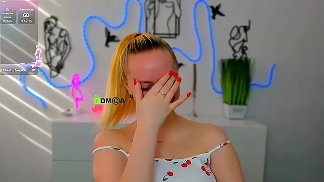 mila_glow1 élő XXX-chatje