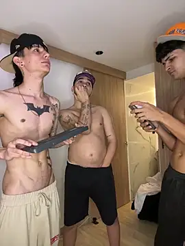 TheBatMansion's Live XXX Chat