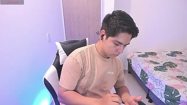 Asta_YunoXXX 在線直播表演