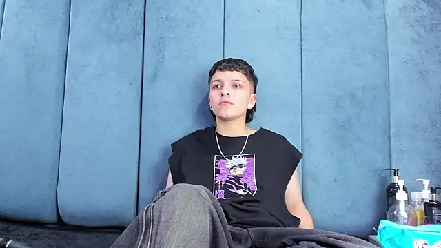 Megan_Thompson_ Live XXX-chat