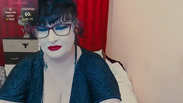 QuuenOfSin – webcam-show