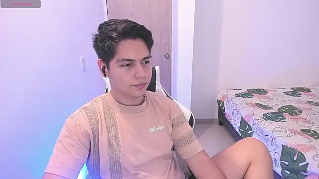 Asta_YunoXXX 即時 XXX 聊天