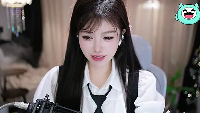 XXX chat uživo modela Cecily